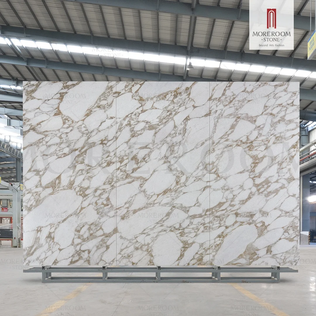 Artificial Calacatta Gold Bright Surface Sintered Stone Tile 1600*3200*12mm For Living Room
