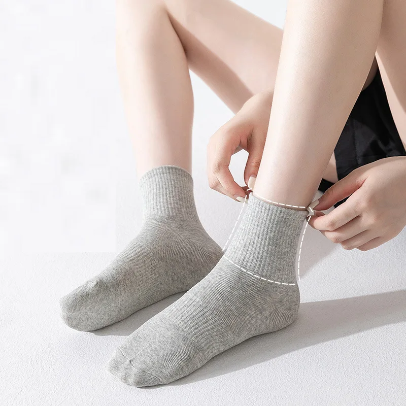 Custom Logo High Quality Man Sport Crew White Sock Young Adult Ladies Cycling Stripes Boy Tube Socks Cartoon Cute Boy Tube Socks