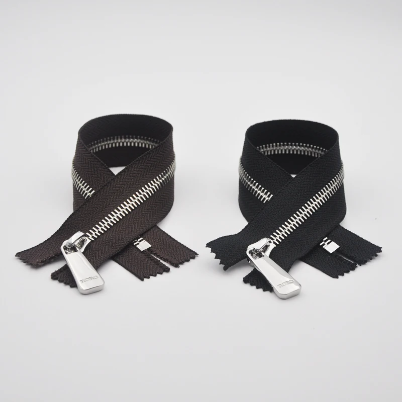 
Zipper Manufacture Helper Custom Logo High Quality #10 European Teeth Shine Nickel Long Chain Metal Baby Zippers With Black Tape 