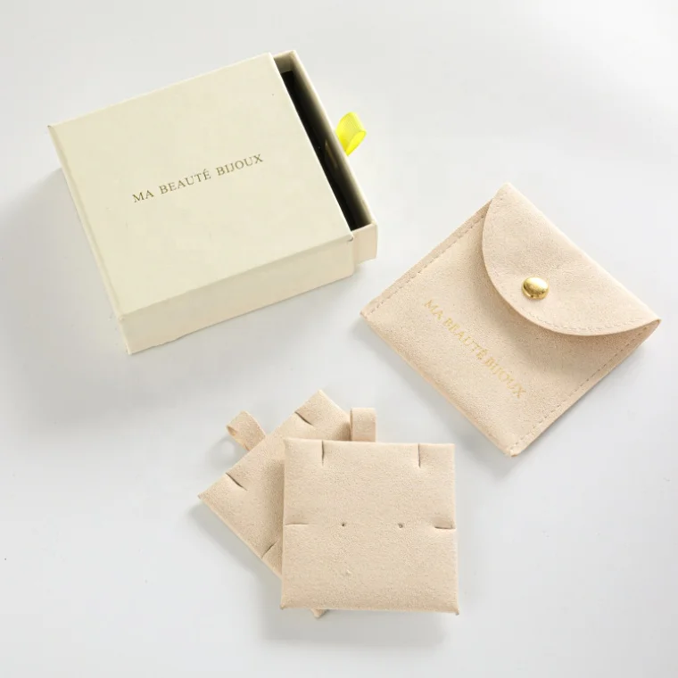 Nice pink box jewelry with magnetic and pouches inside