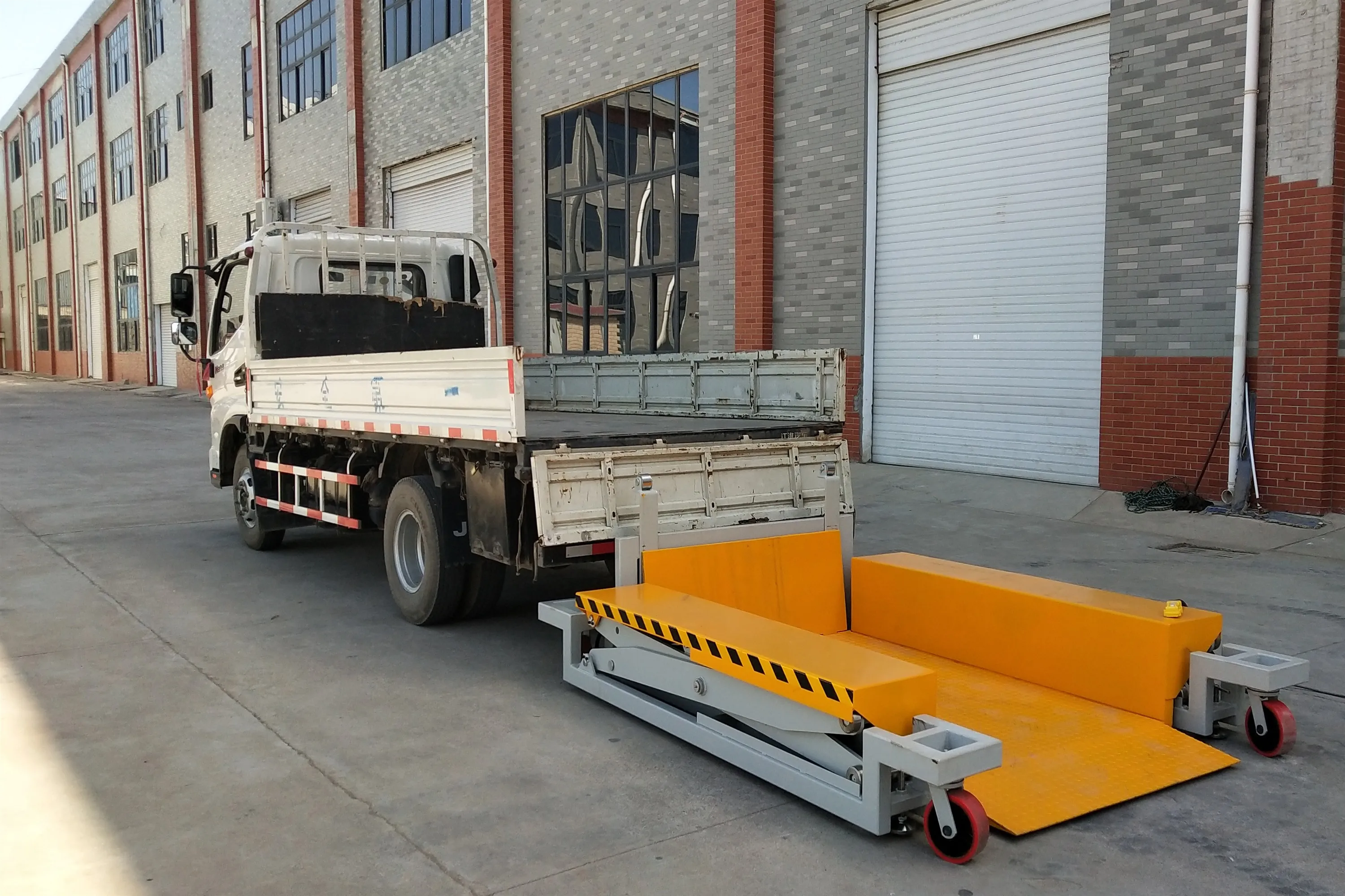 1T 1.5T 2T Mobile Transport Lift electric hydraulic scissor table lifter