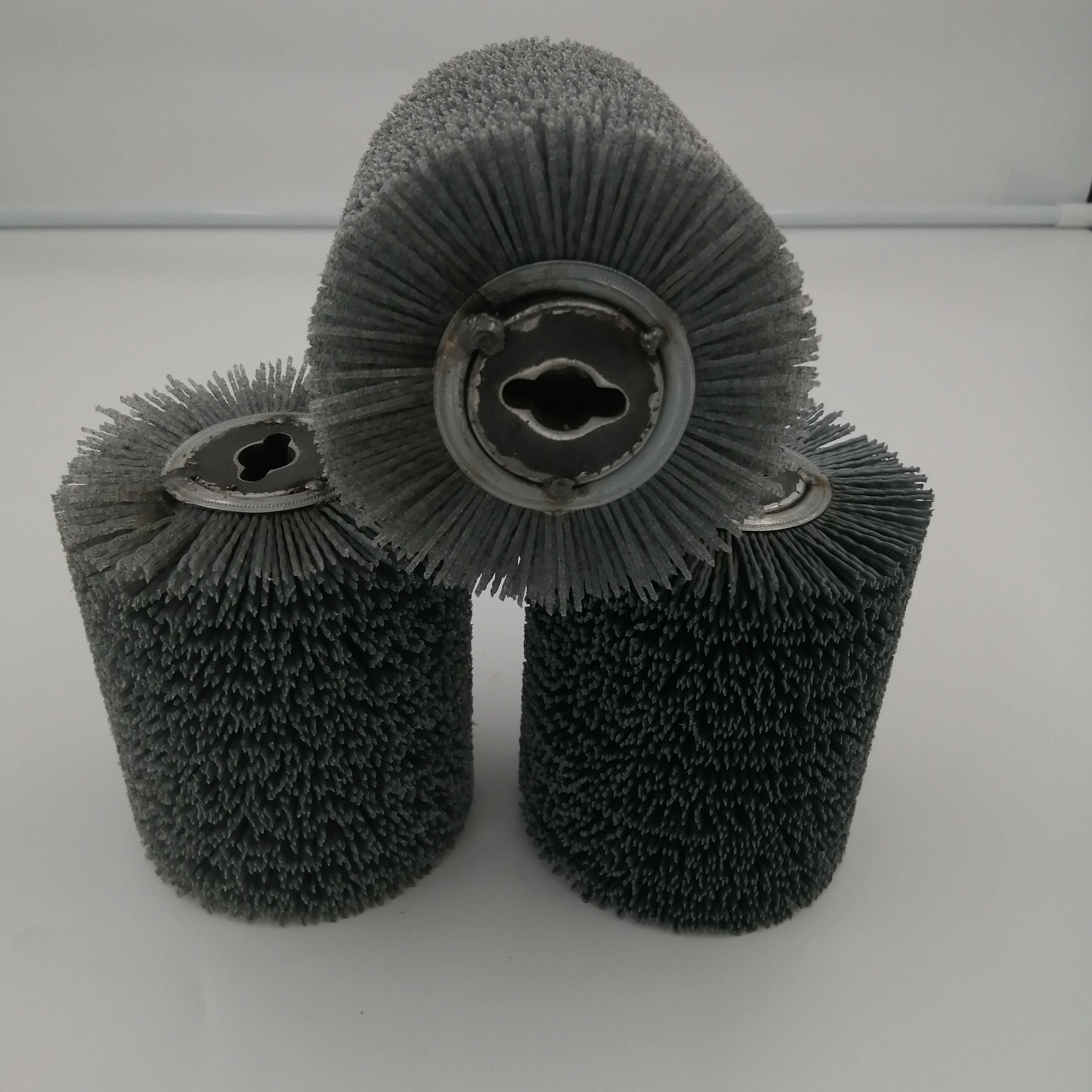 Wheel Sander 80 Grits Wood Polishing Tufted Roller Brush for Wood Polishing