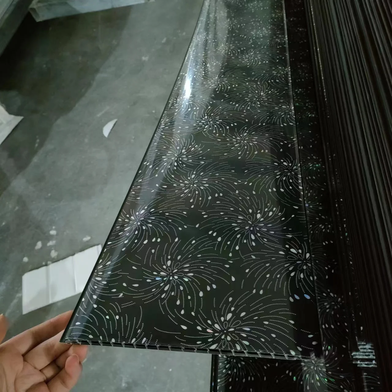 Hot stamping Romantic fireworks all over the house in the night PVC Ceiling and wall board