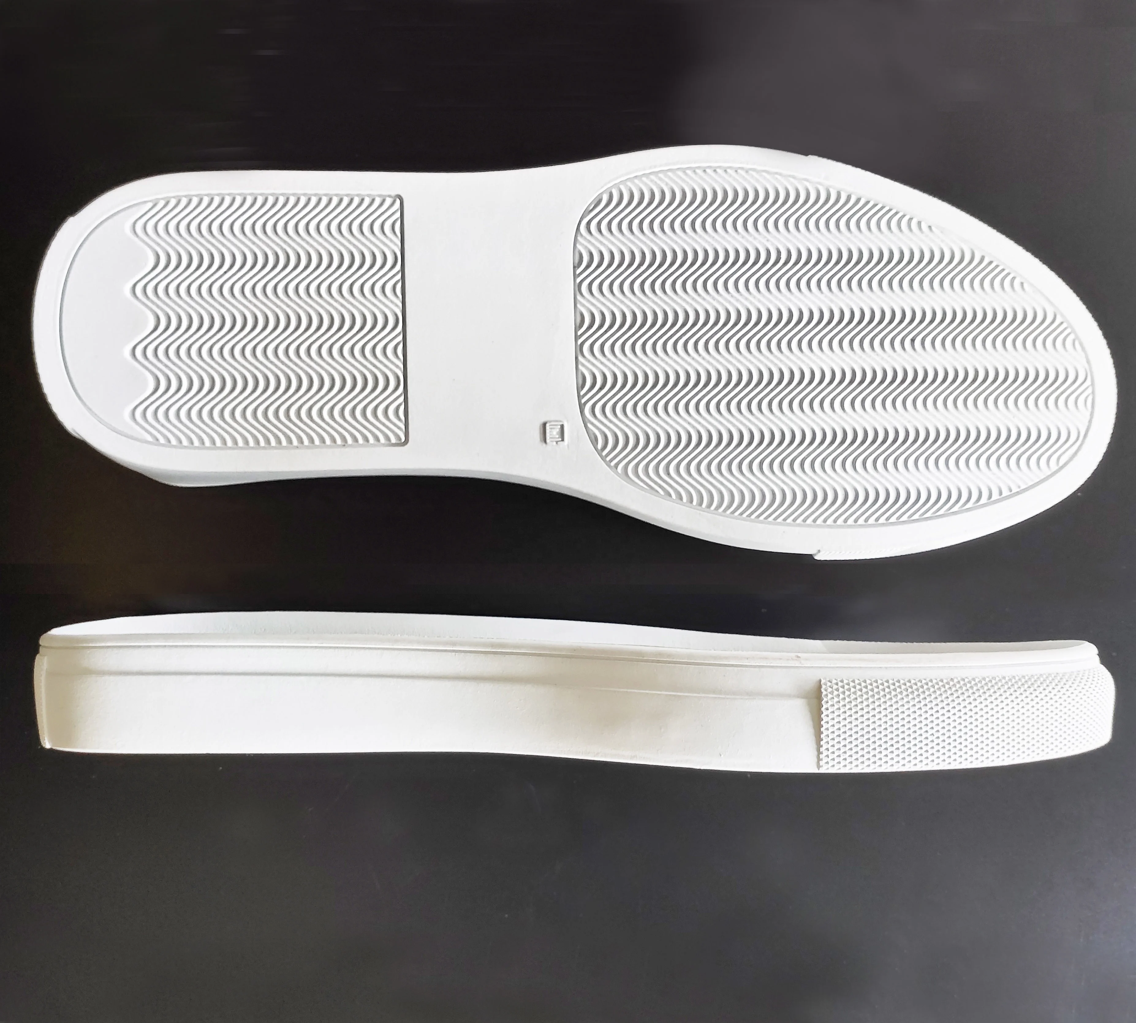 Good price durable antiskid Casual sole rubber sole for men shoes sneakers