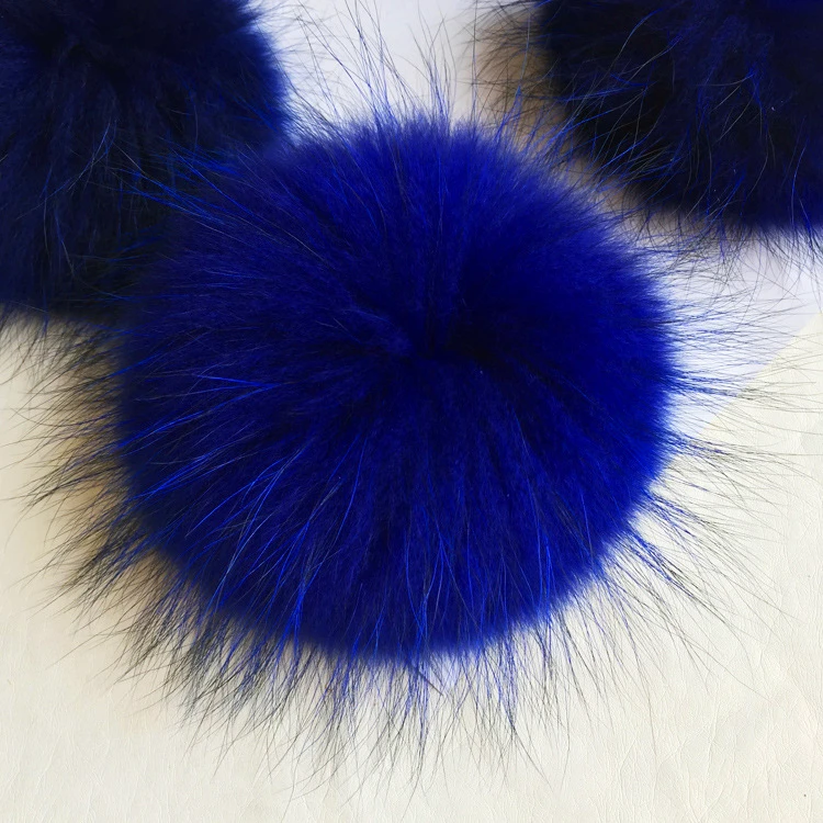 15 cm Raccoon Fur pompoms fur balls for knitted hat cap beanies and keychain and scarves real fur pom poms