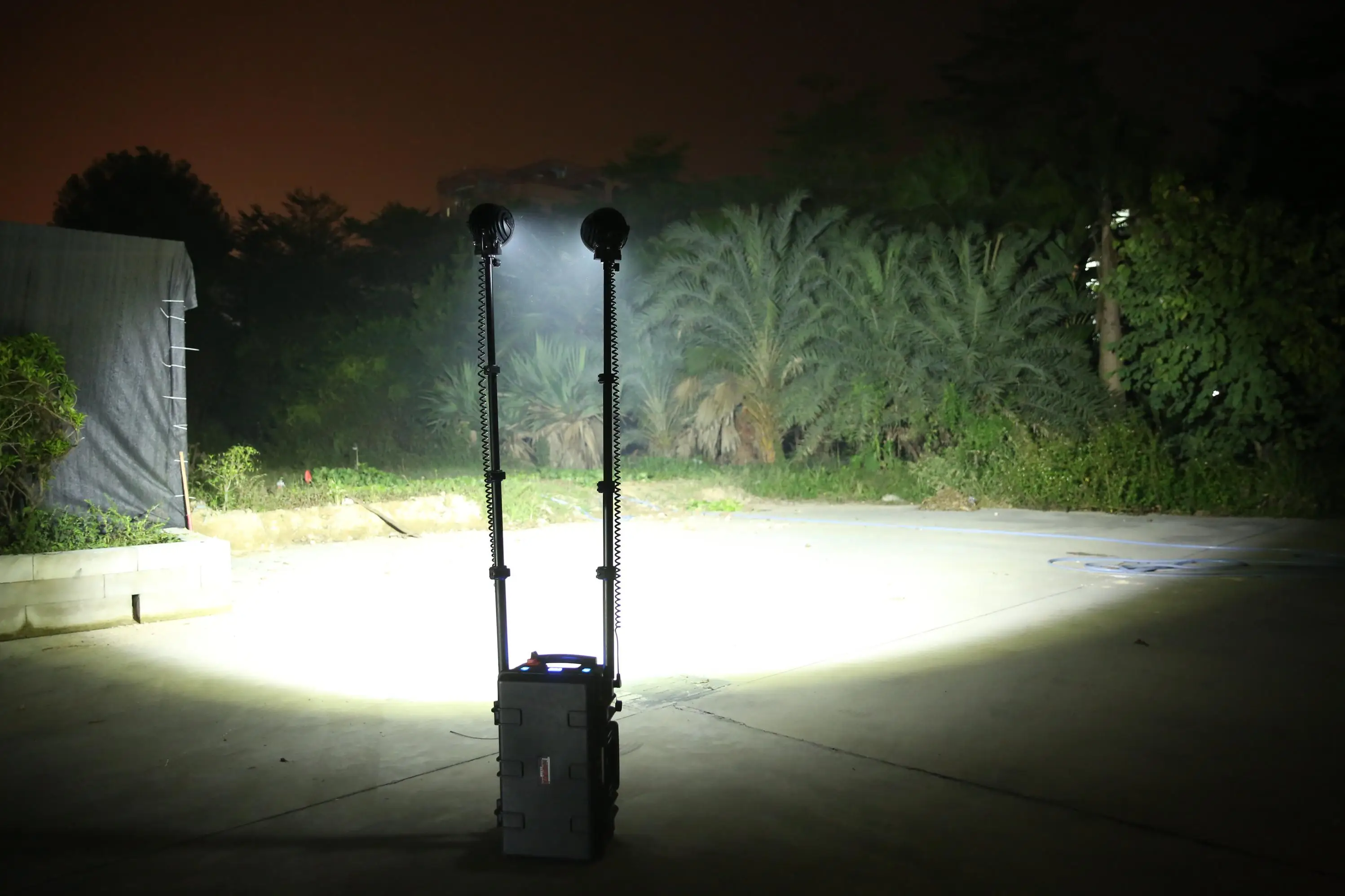 LED Portable Scene Light  Rechargeable Tower Light  with case Mobile Area Light