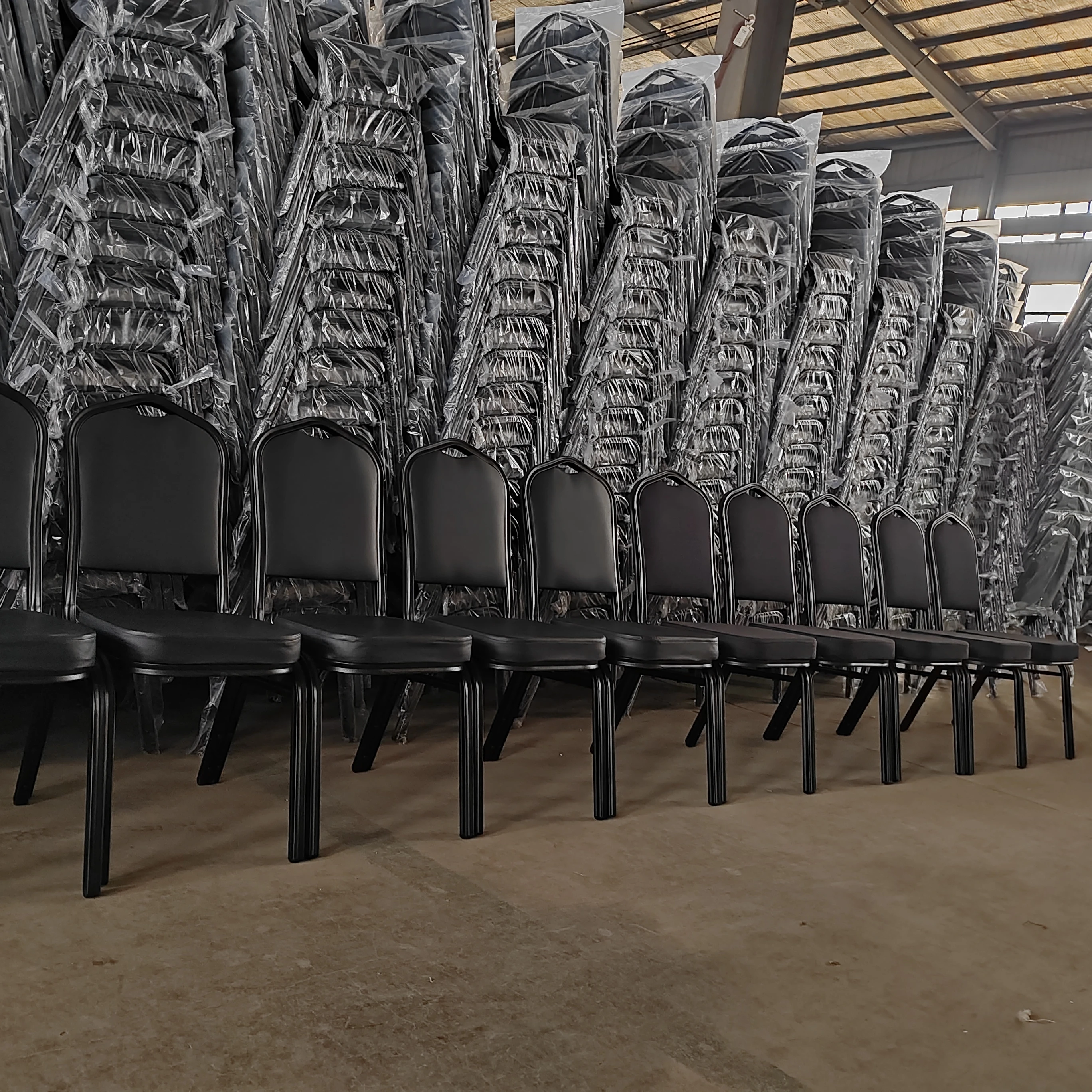 Wholesale Commercial Used Stacking Party Event Chairs Fabric Sponge Cushion Banquet Chairs for Hotel