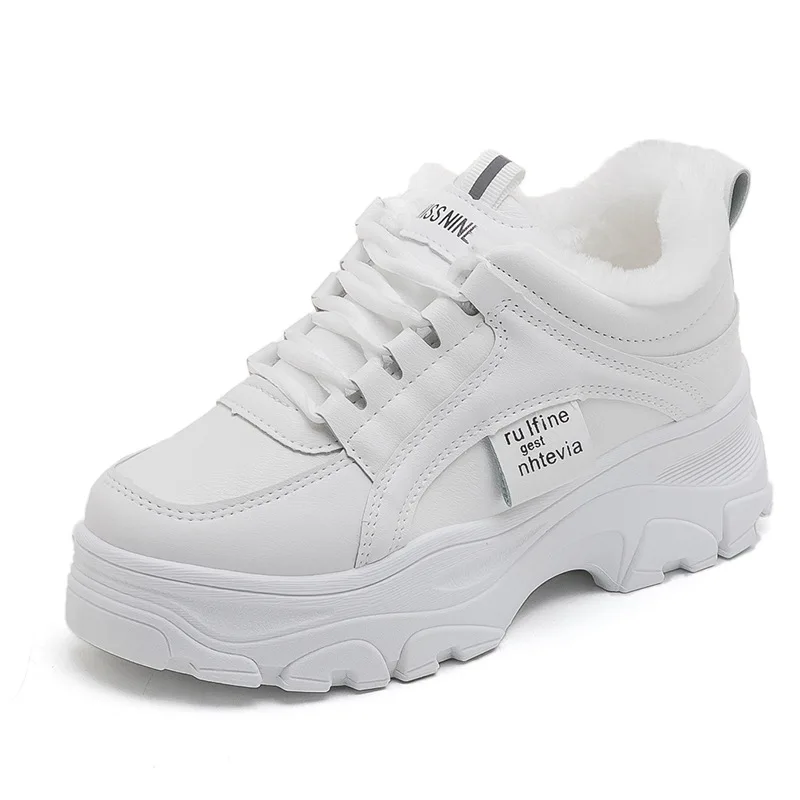 Женские кроссовки на платформе