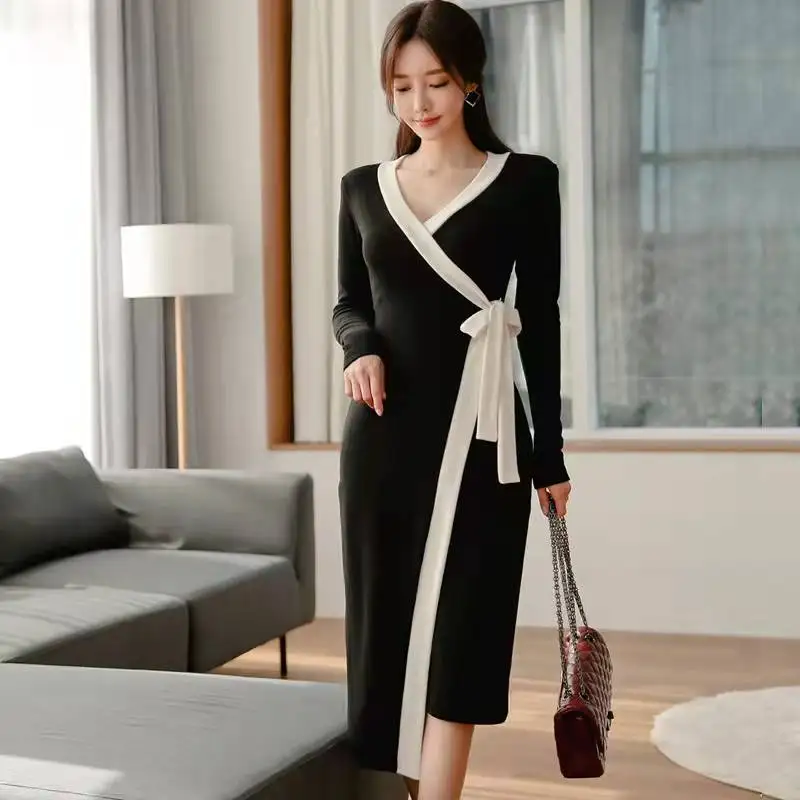 2022 spring new elegant V-neck black and white color matching lace-up waist office dress