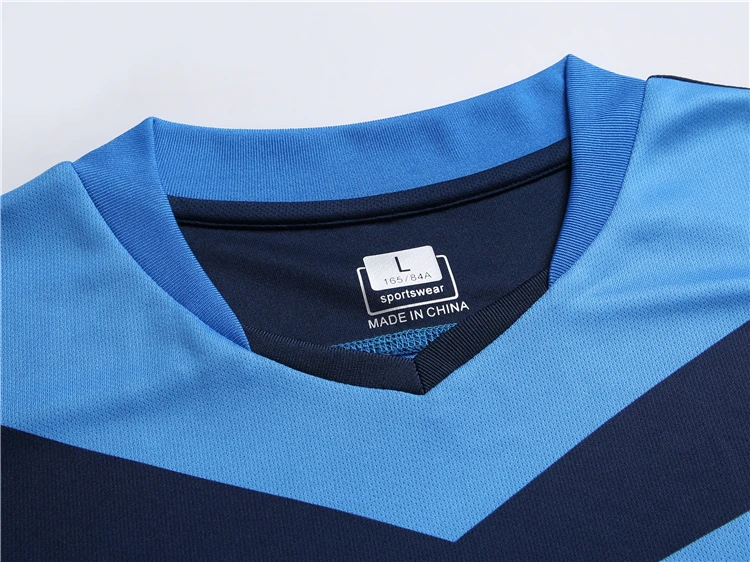 Wholesale Cyan Blue Soccer Wear England Soccer Jersey Set from China