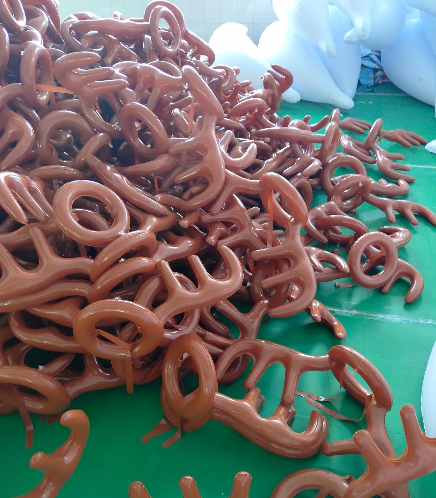 
Wholesale best selling cheap price PVC Christmas inflatable deer antler with rings 