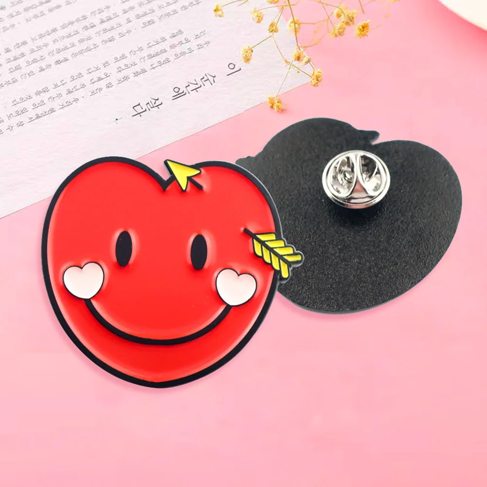 Badge shop online badge supplier customized cheap soft enamel badge and Lapel Pin