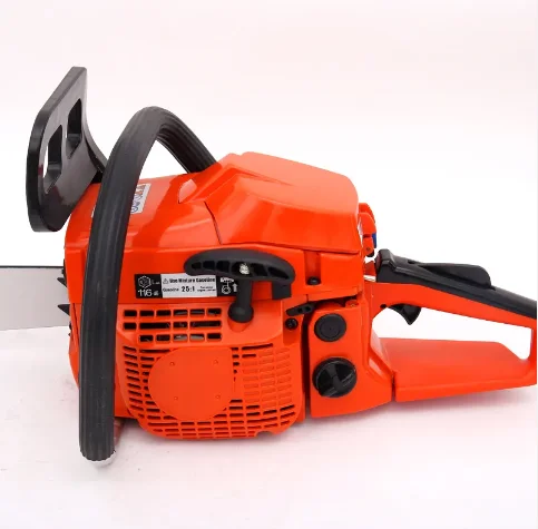 Made In China Tree Cutting Machine Petrol Chain Saw Wood Sawing Machine 2 Stroke Petrol Engine