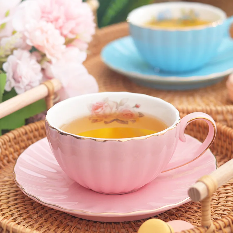 Creative Pumpkin Shape British Cappuccino Cup Ceramic Espresso Cup Set Pink Tea Cups and Saucers with Gold Trim