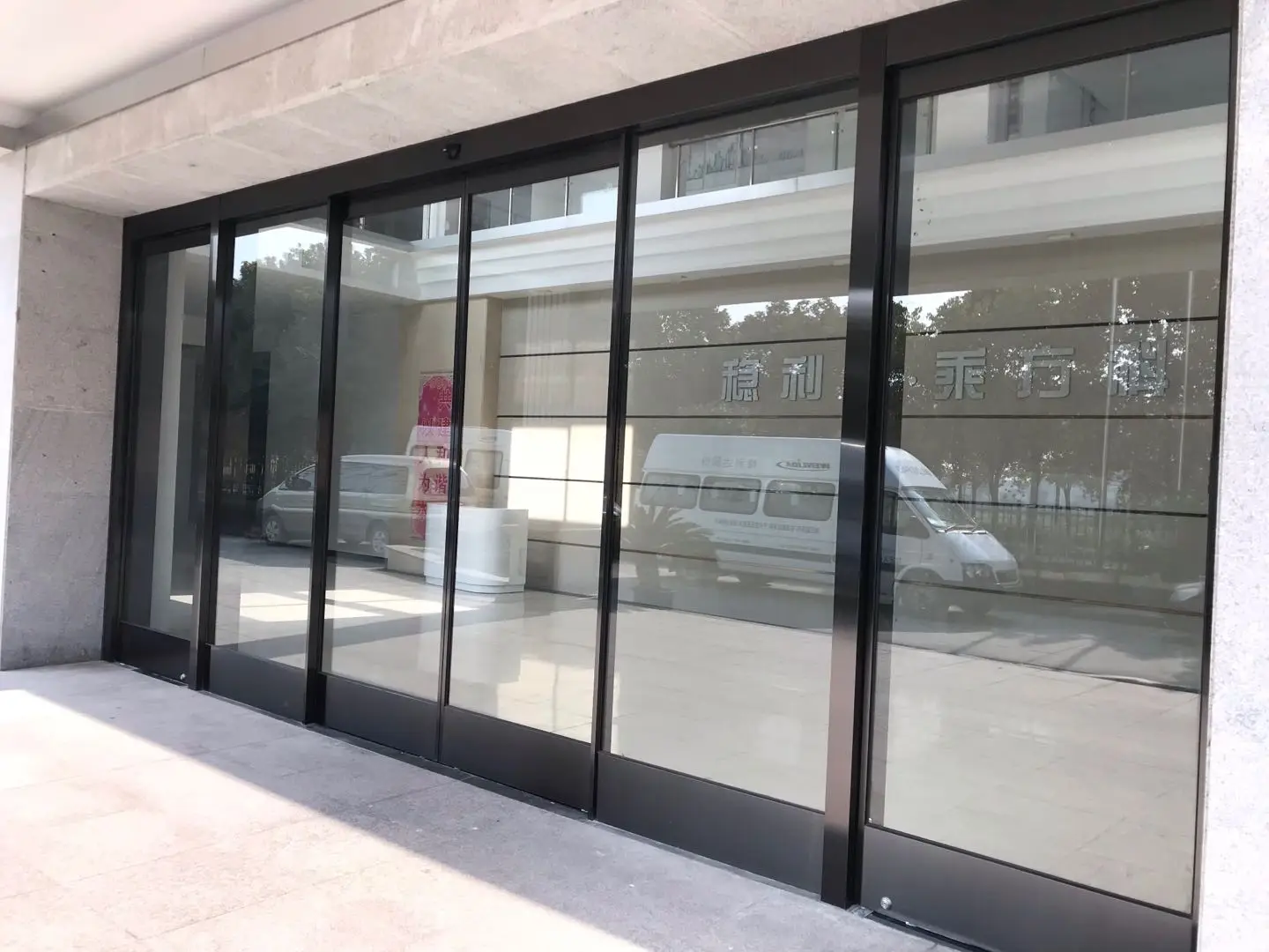 Automatic sliding door systems automatic door closer for commercial