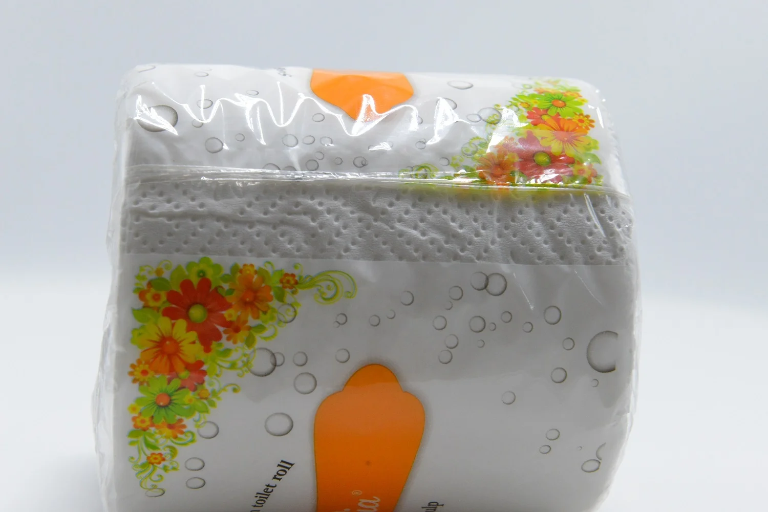 qiaodou yellow core toilet paper Suitable for toilet 100g weight using local wood pulp and paper products