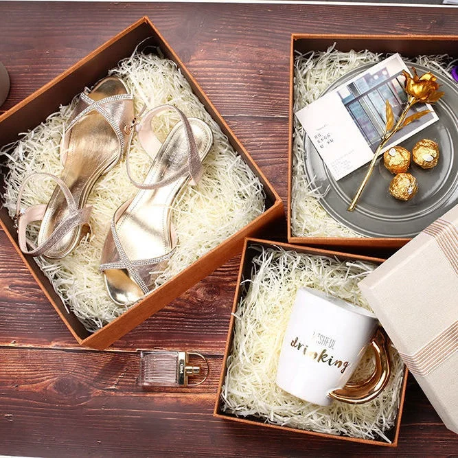 Shoes Gift Box Foldable With Lid / Container Packaging Ribbon Shredded paper