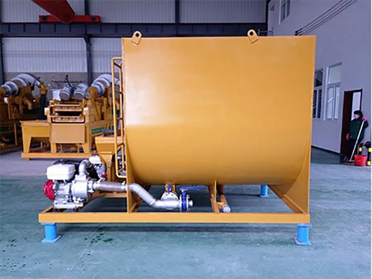 Бестраншейный смеситель для бурового раствора объемом 10 м3