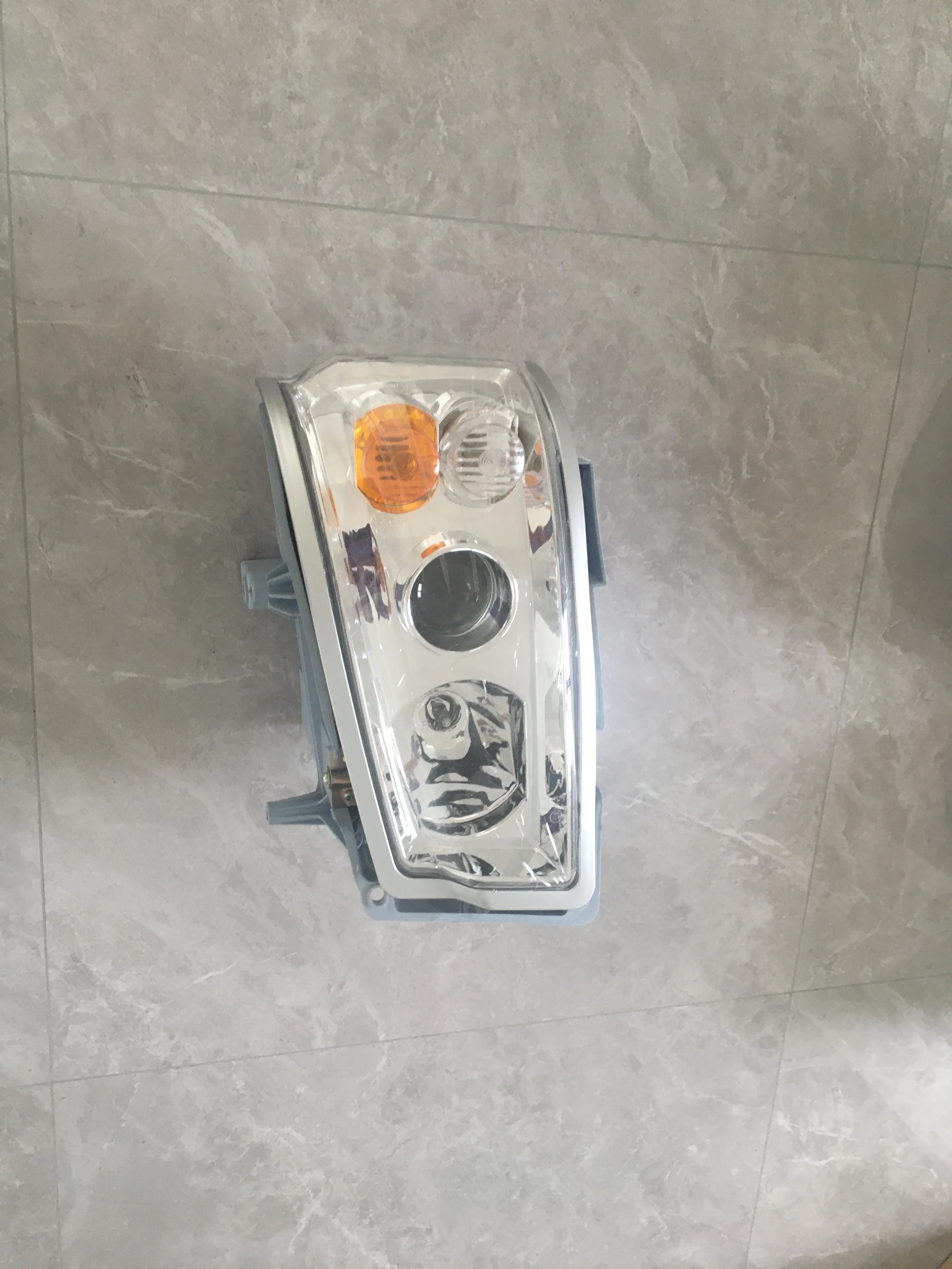 wg9716720001 SINOTRUK HOWO truck spare parts HOWO truck parts cabin HOWO head lamp