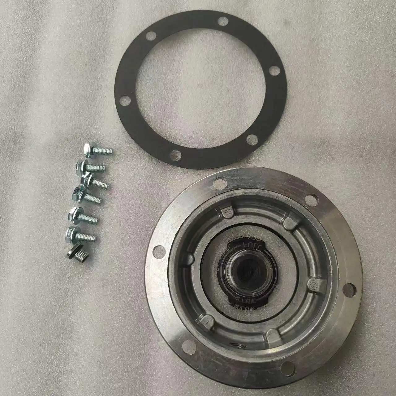 Bus Accessories Wheel Hub End Cover Hub Caps Wheel Covers For Yutong Bus