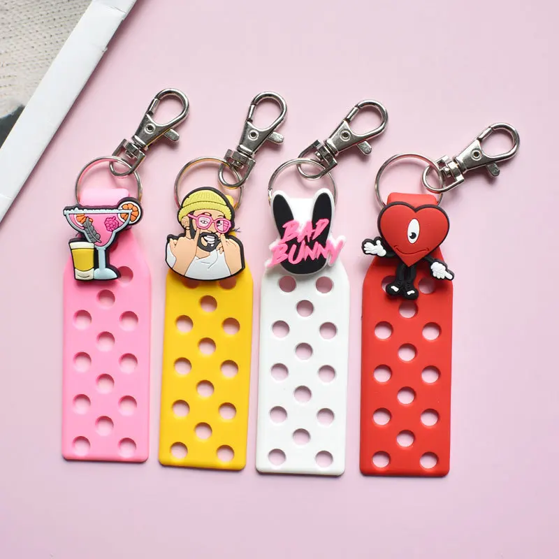 Rubber Pvc 3d Cute Acrylic Keychains Kawaii Anime Silicone Heart Designer Halloween Keychains Bad Bunny Croc Charm Keychain