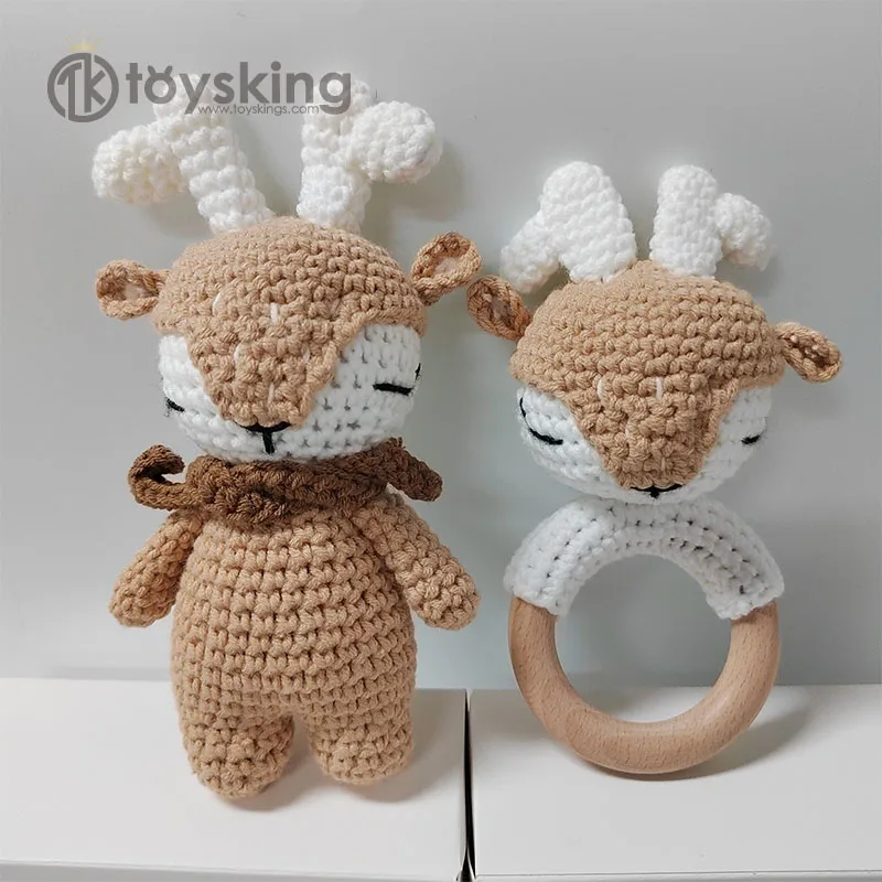 Wooden Handmade New Born Baby Gift Set Crochet Amigurumi Deer Baby Crochet Teether Toys Reindeer Moose