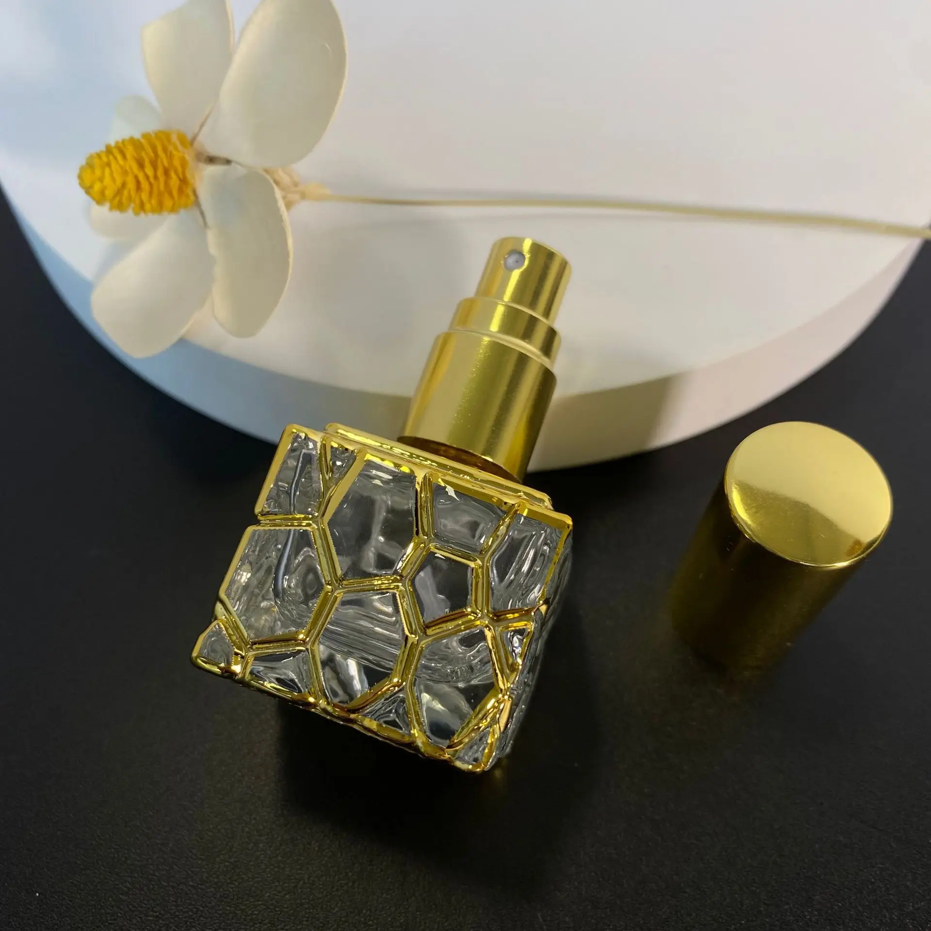 Hot Sale Product 10ml  Perfume Atomizer Mini Travel Portable Empty Portable Perfume Spray Bottle