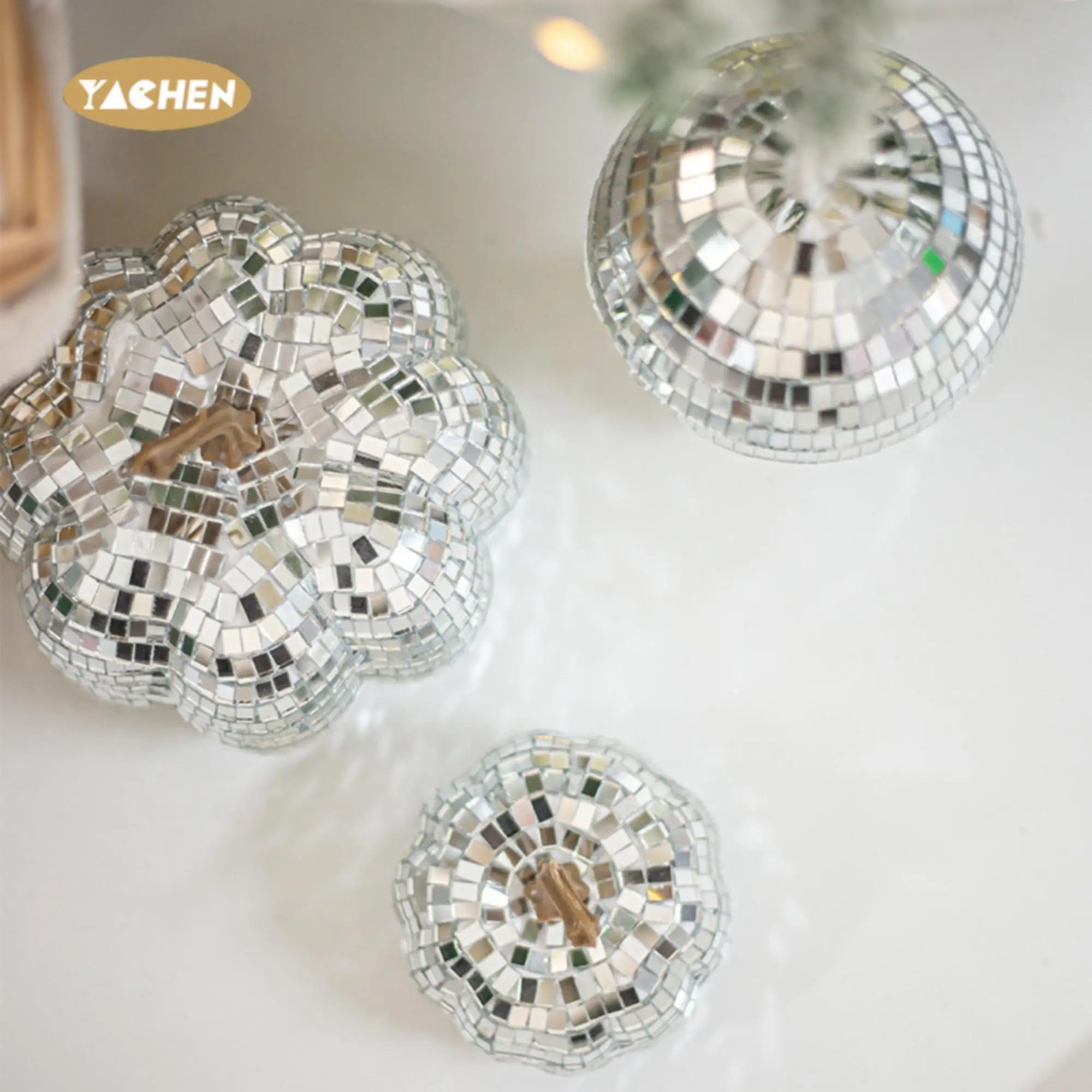 Yachen New Arrival Cute Party Holiday Graduation Birthday Valentine Christmas Gift Desktop Silver Decor Disco Mirror Bear