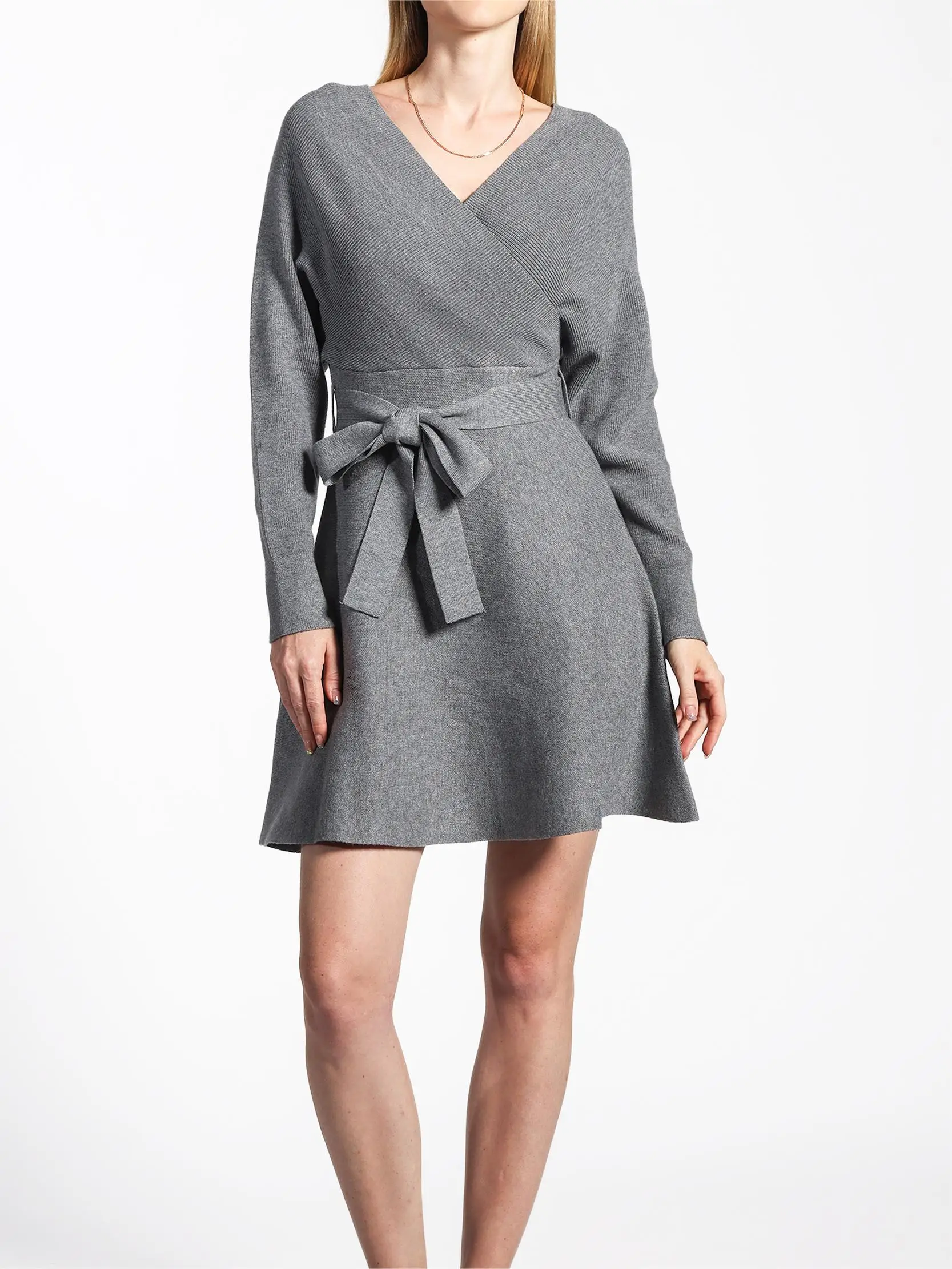 BSCI ISO9001 Custom Ladies Knit Sweaters Surplice Neck Knot Batwing Sleeve Sweater Dress Women Pleated Short Bandage Dress