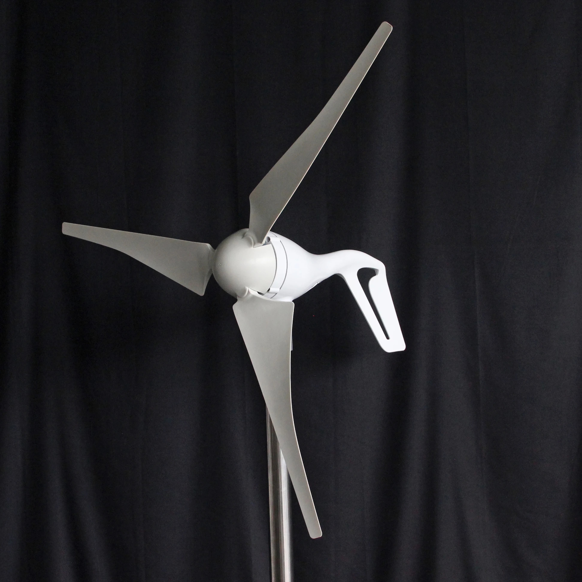 High Quality Low Price Wind Power Type Horizontal Axis Wind Turbine 300 Wind Generator