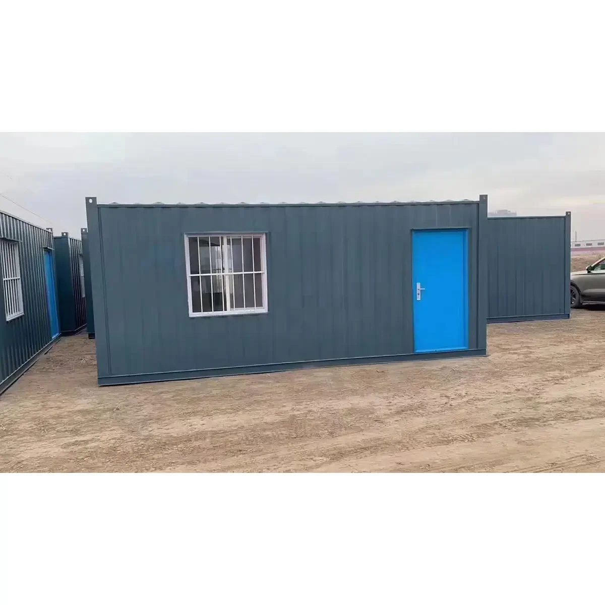 Lyroe Modern Luxury 20-40 Feet Prefab Shipping Container Homes Modular Expandable Movable Steel Material Cheap Prices