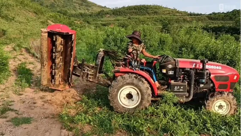 tractor with front loader grass cutter 3 point hitch mulcher scrificateur pour trateur tondeuse plaquette carbone scrifier mower