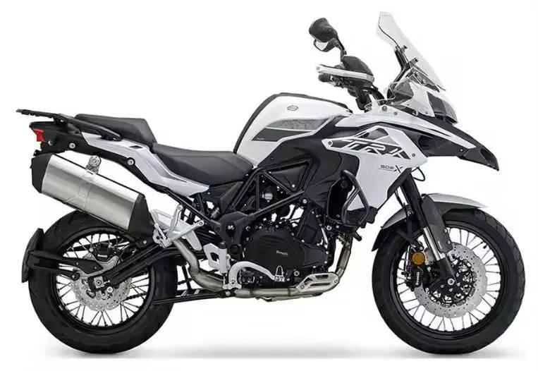 Мощный двигатель мотоцикла 2023 BENELLI TNT135 TRK 502 X TRK502X