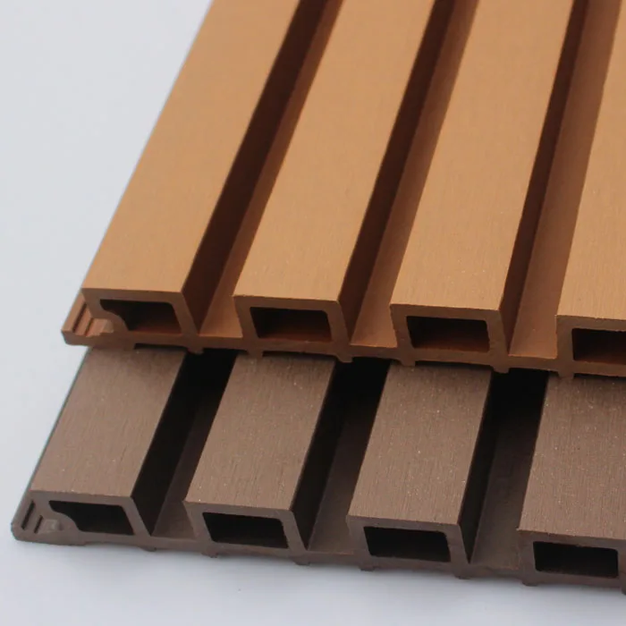 Composite wooden wpc yard slat fencing wood plastic privacy villa screen fence panel exterior wall cladding