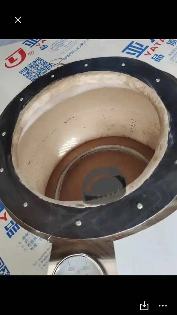 Commercial restaurant kitchen tandoori roti