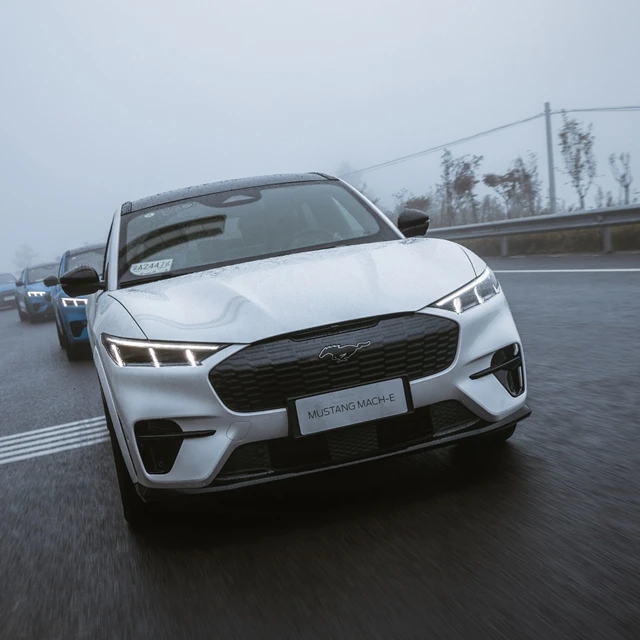 2024 чистый Электрический взрослый автомобиль дальнего действия новые энергетические транспортные средства Ford Mustang Mach E Gt Suv Ev V Car mach-e электромобиль
