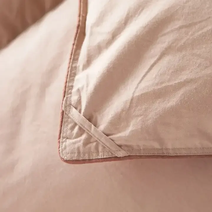 2024 China High Quality Duck Goose Feather Down Quilt Winter Duvet Luxury Household Duvet Cover Supplier