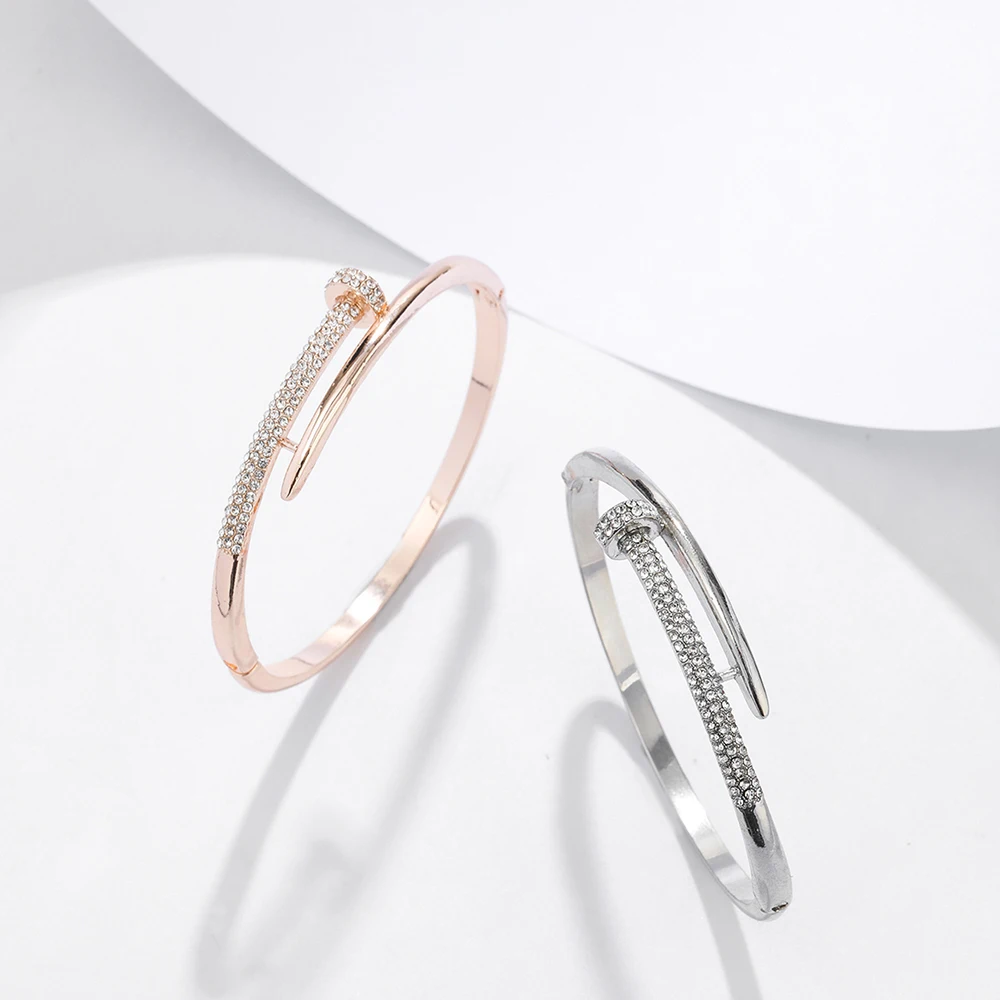 2024 Simple and Personalized Couple High end Handicraft Fashion Alloy Artificial Diamond Inlaid Nail Bracelet