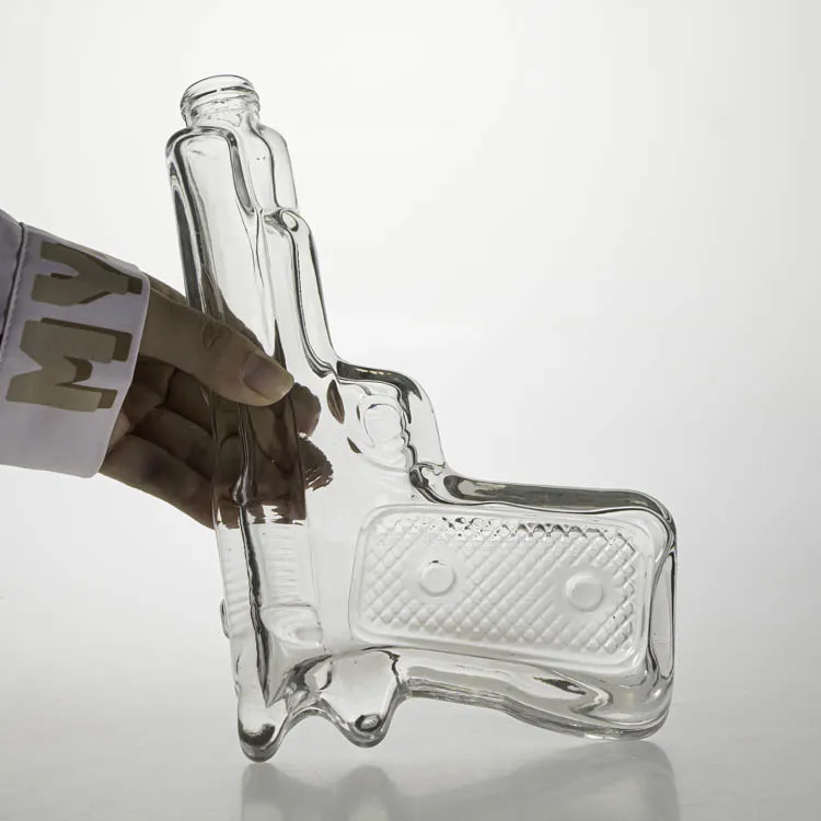 Wholesale Gun Shaped Pistol Gun Shaped Empty Luxury Wine Bottle Glass Wine Bottle  For Tequila Brandy Liquor