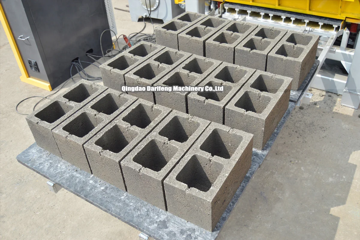 QT5-15 hollow block making machine automatic hydraulic blocks production line