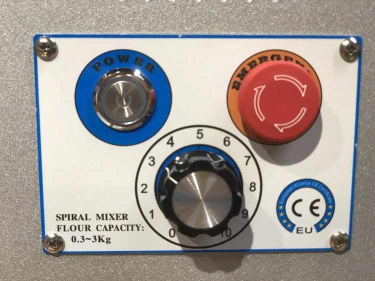 Haushold bread making machine tabletop dough kneading machine 7l bread spiral mixer maquinas para panaderia baking equipment