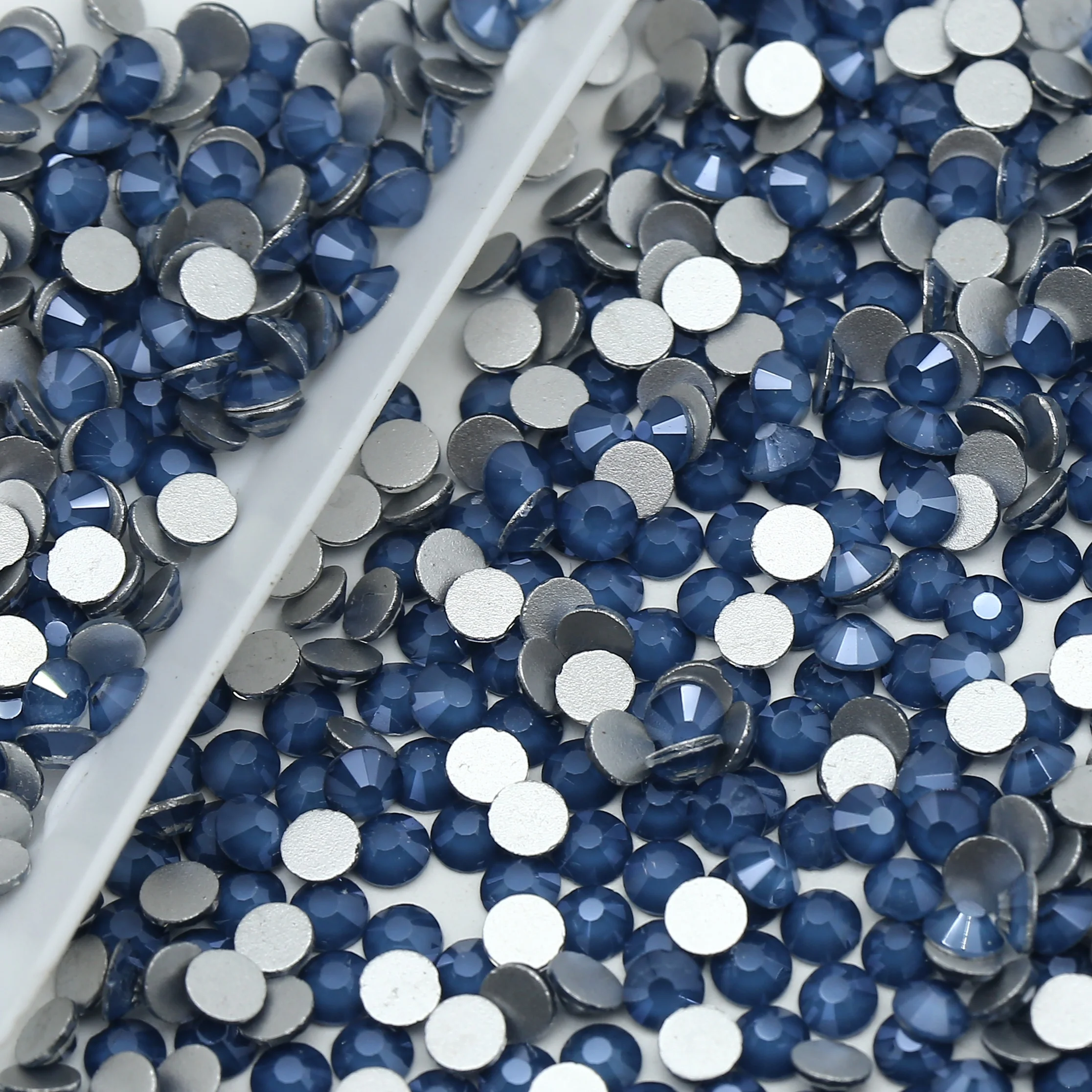 Wholesale SS6 SS8 SS10 SS12 SS16 SS20 Mocha Rhinestones Nail Art Flatback Crystal Rhinestones For Clothes