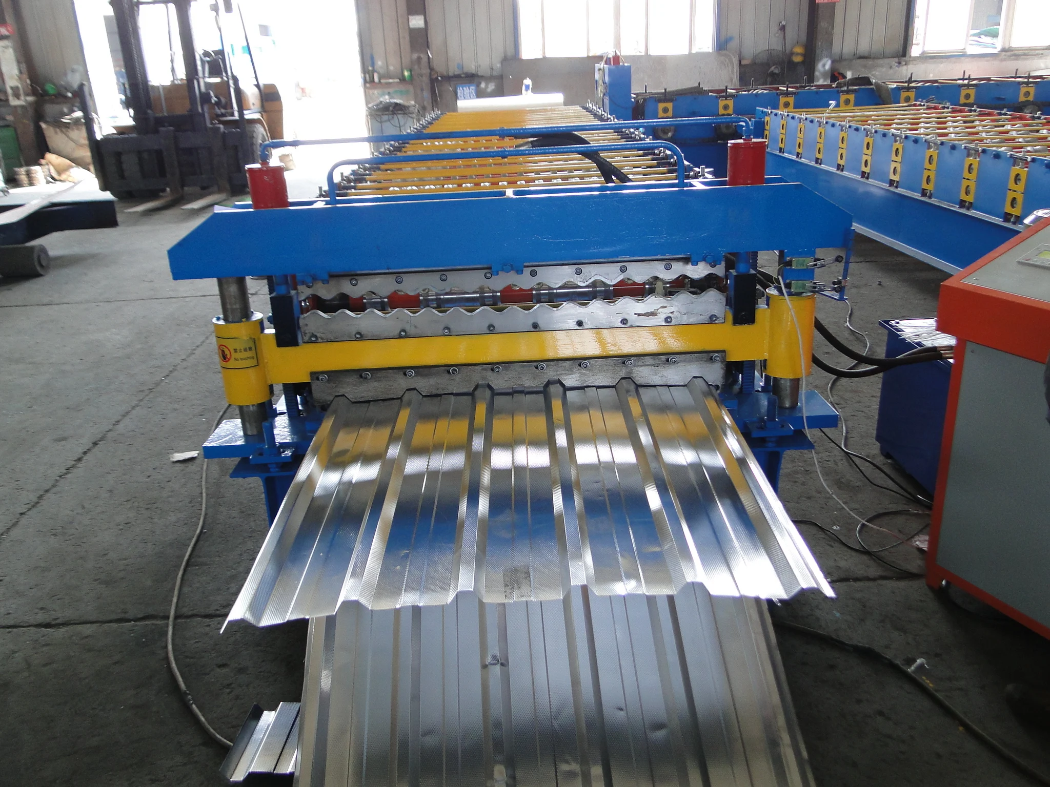 Double Layer Trapezoidal Roof Panel With Felt Corrugated Iron Sheet Metal Roofing Making Roll Forming Machine