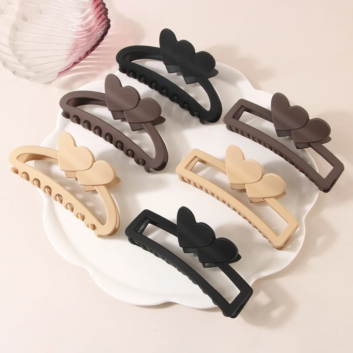 Heart Shape Acrylic Hair Claws Crab Large Pearl Claw Clips for Woman Girls Bath Barrette Lady Fashion Headdress