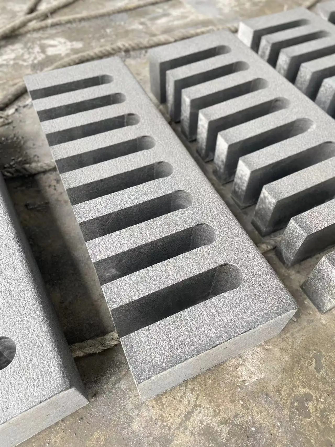 G654 Natural Granite Slab Tiles Chinese Design Style Polished Bush Hammered Sandblasted Honed Flamed  Finishes Floors Curbstones