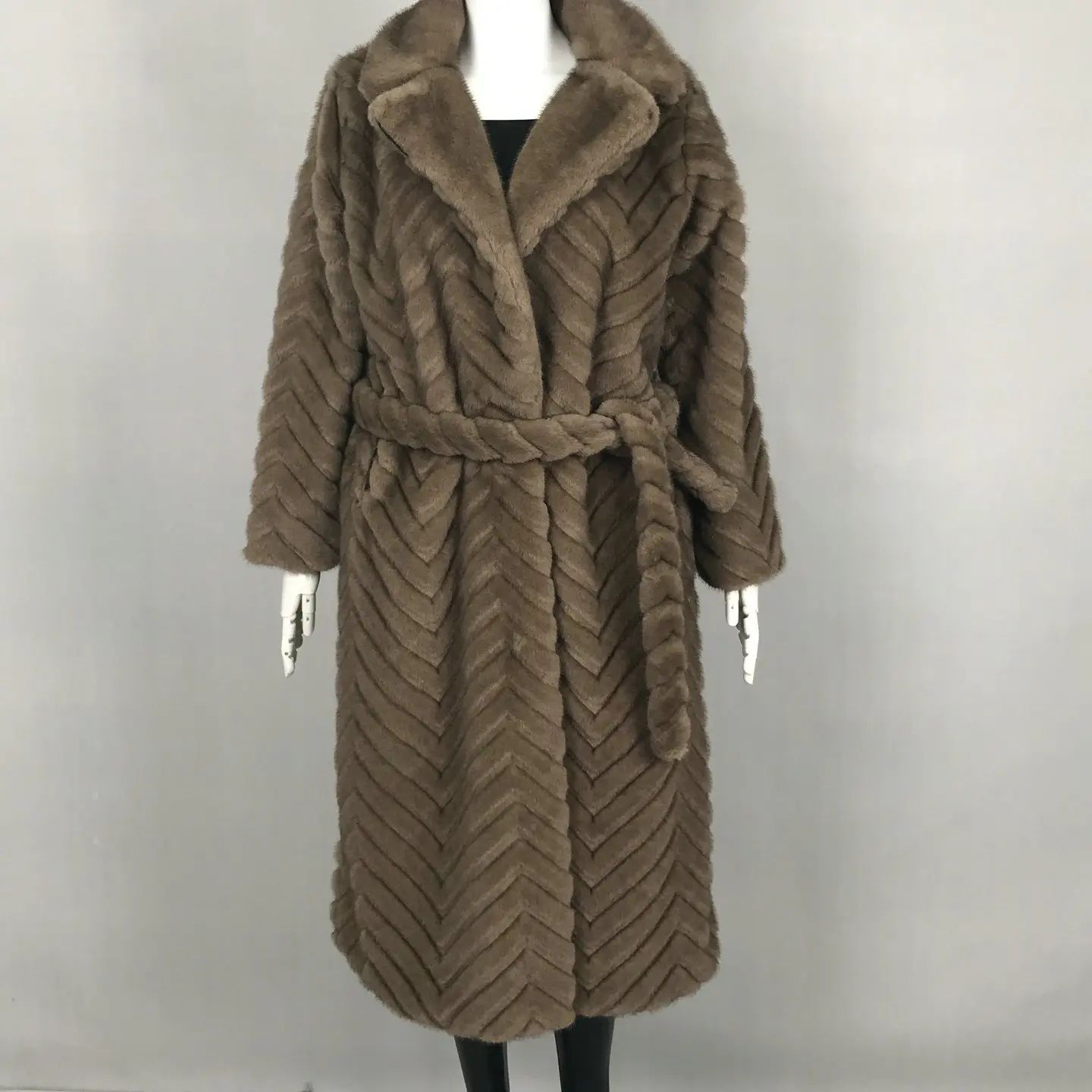 Custom Outwear Winter Wholesale Coat For Winter Wear Faux Fur Long Coat