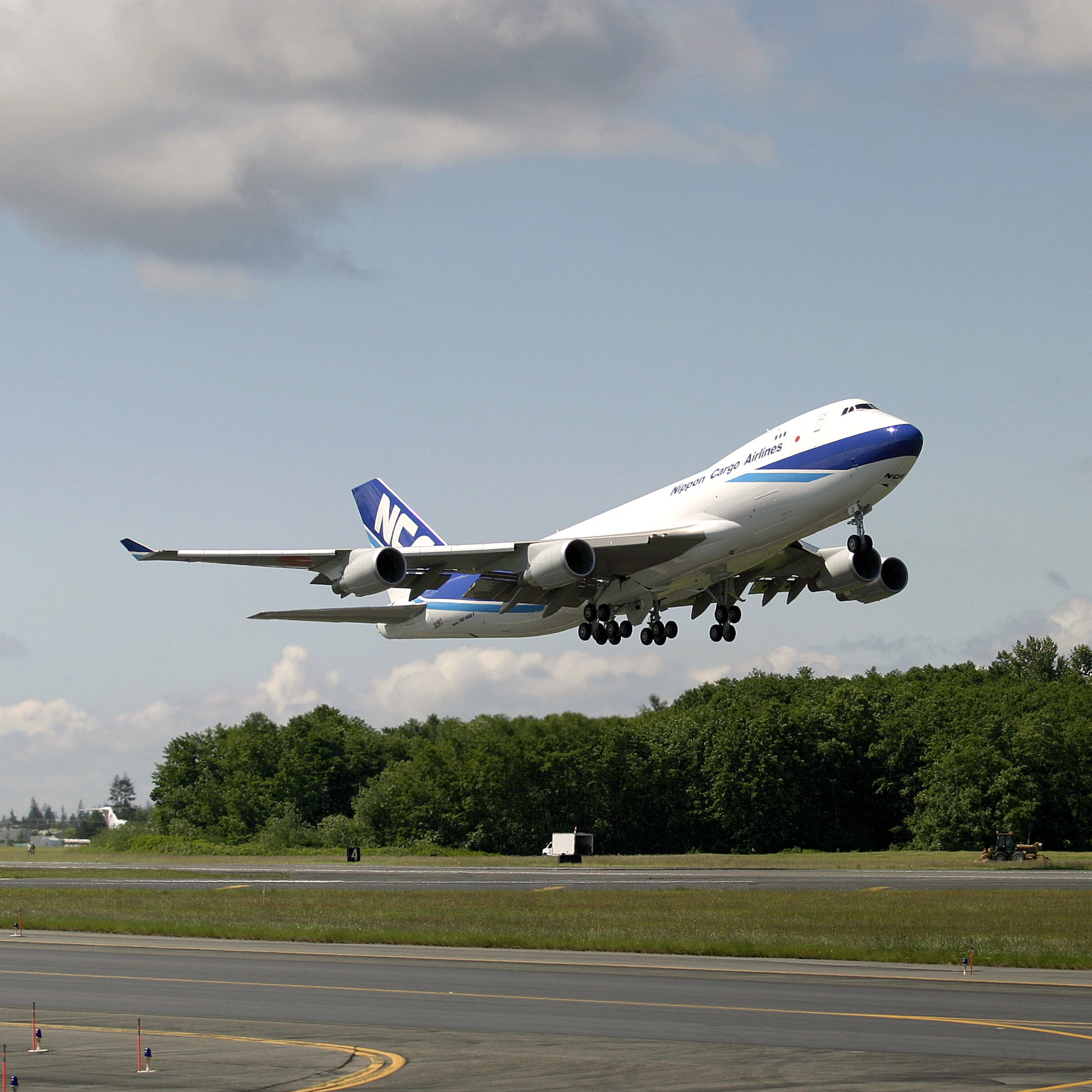 Business Services International Air Freight Services Cheapest Freight forwarder Netherlands/Denmark Business Services