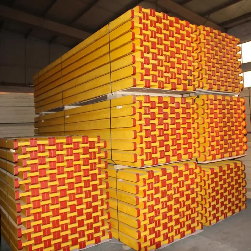 Pine Spruce Wood Timber Beams with Red Plastic Covers for Construction