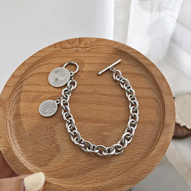 According to good color, hip hop hipster ins bracelet female fashion net celebrity cold wind niche design simple hand jewelry