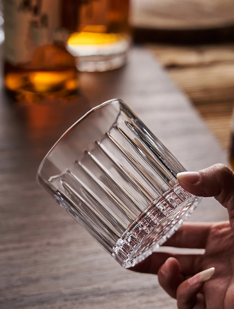 SQ115 Creative European Glass Whisky Mug Cup Embossed Crystal Whisky Glass Tumbler Household Water Glass Cup